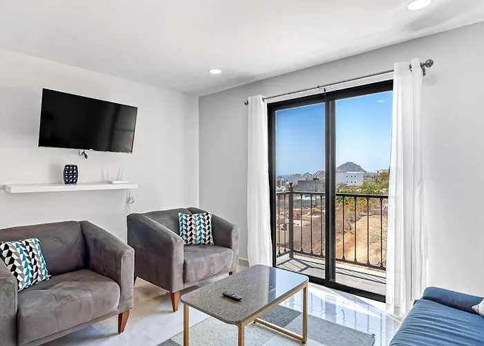 Morgan Residences 508a At Boutique With Pool, Gym, Ferienhaus