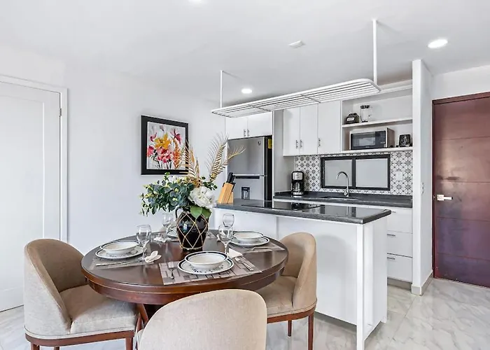Morgan Residences 508a At Boutique With Pool, Gym,